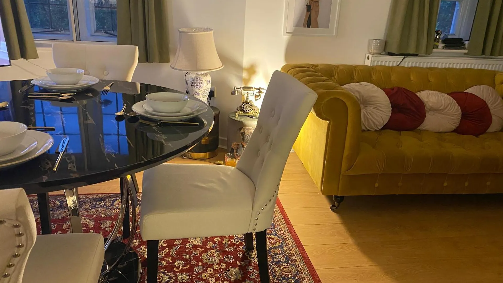 Character Property With A View London Homestay